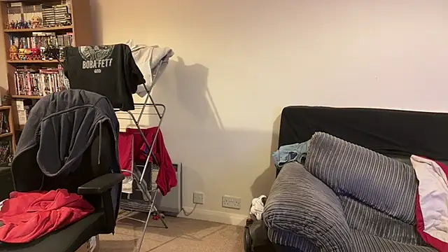 Snapshot of LondonTeffy chatting on 10, 3, 2025 LondonTeffy online show from 10, 3, 2025