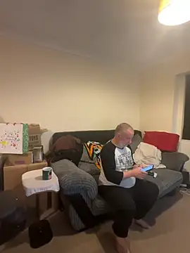 Snapshot of LondonTeffy chatting on 20, 10, 2025 LondonTeffy online show from 20, 10, 2025