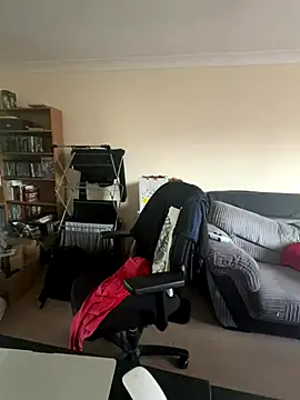 Snapshot of LondonTeffy chatting on 30, 10, 2025 LondonTeffy online show from 30, 10, 2025