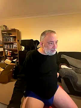 Snapshot of LondonTeffy chatting on 11, 11, 2025 LondonTeffy online show from 11, 11, 2025