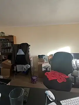 Snapshot of LondonTeffy chatting on 20, 11, 2025 LondonTeffy online show from 20, 11, 2025