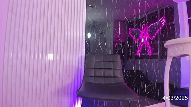 Mell Saenz online show from 4, 3, 2025