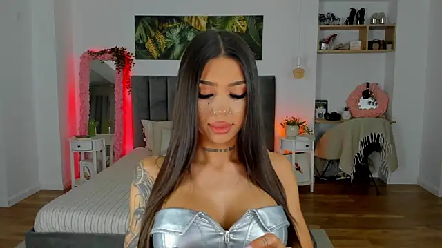 Snapshot of Fancy_Jenn chatting on 25, 10, 2025 Fancy Jenn online show from 25, 10, 2025