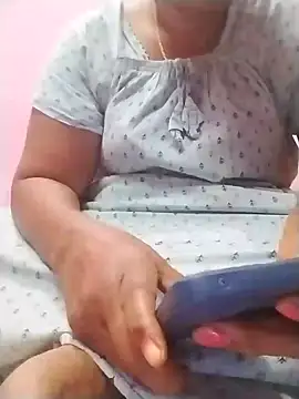 Tamilpriya46 online show from 18, 1, 2025