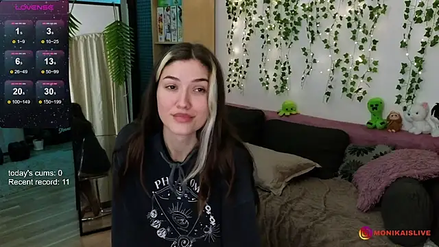 monikavenom online show from 11, 10, 2025