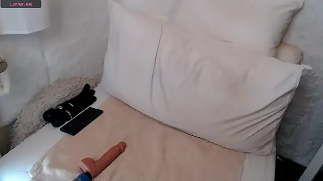 Julia-Sugar online show from 28, 1, 2025