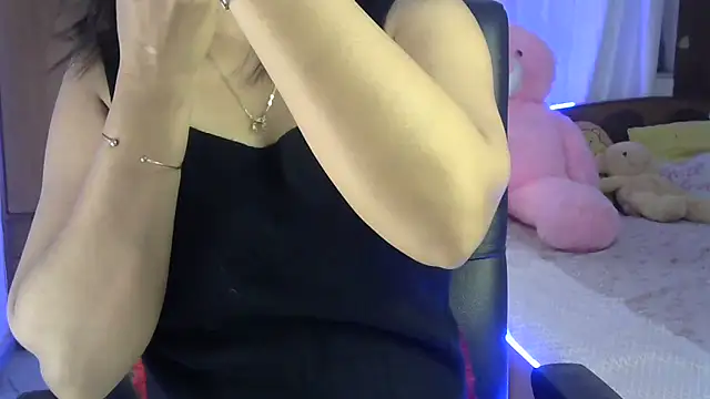 Snapshot of Black_cat_cutie chatting on 15, 9, 2025 Black cat cutie online show from 15, 9, 2025