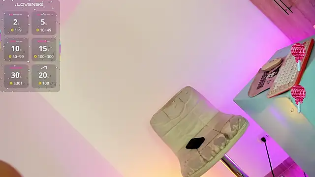 Snapshot of andy_candy01 chatting on 28, 9, 2025 andy candy01 online show from 28, 9, 2025