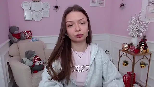 Snapshot of LucySkilar chatting on 8, 1, 2026 LucySkilar online show from 8, 1, 2026