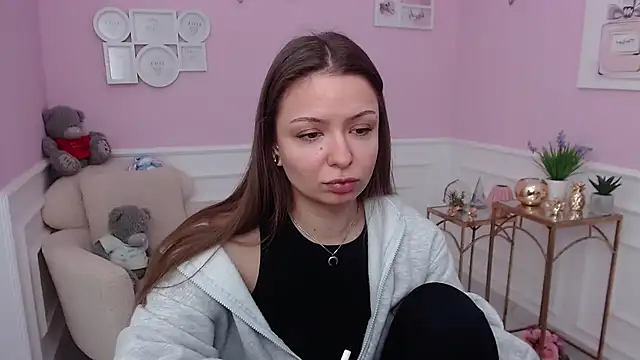 Snapshot of LucySkilar chatting on 12, 1, 2026 LucySkilar online show from 12, 1, 2026