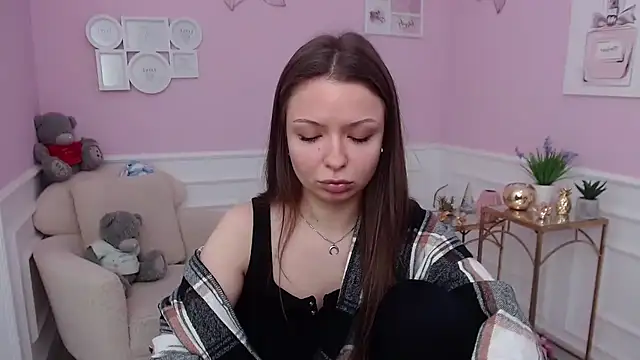 Snapshot of LucySkilar chatting on 15, 1, 2026 LucySkilar online show from 15, 1, 2026