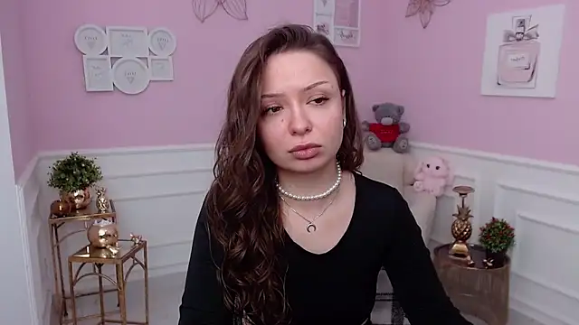 Snapshot of LucySkilar chatting on 15, 2, 2026 LucySkilar online show from 15, 2, 2026