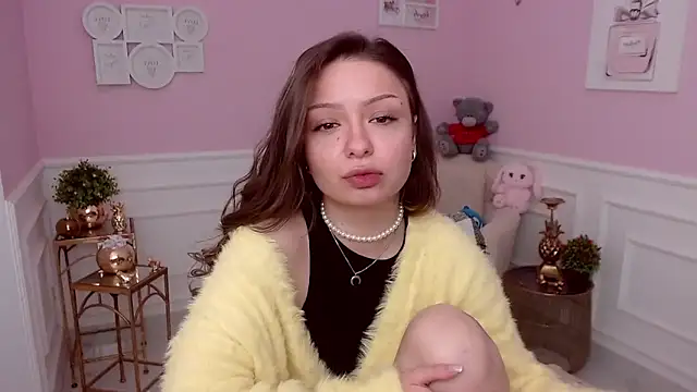 Snapshot of LucySkilar chatting on 3, 3, 2026 LucySkilar online show from 3, 3, 2026