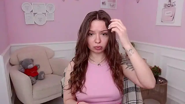 Snapshot of LucySkilar chatting on 3, 4, 2026 LucySkilar online show from 3, 4, 2026