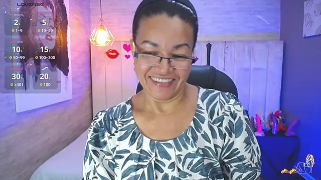 Snapshot of MaturePure chatting on 7, 2, 2025 MaturePure online show from 7, 2, 2025