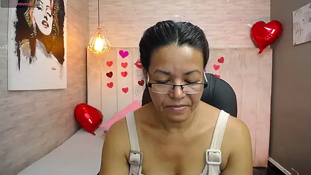 Snapshot of MaturePure chatting on 3, 3, 2025 MaturePure online show from 3, 3, 2025