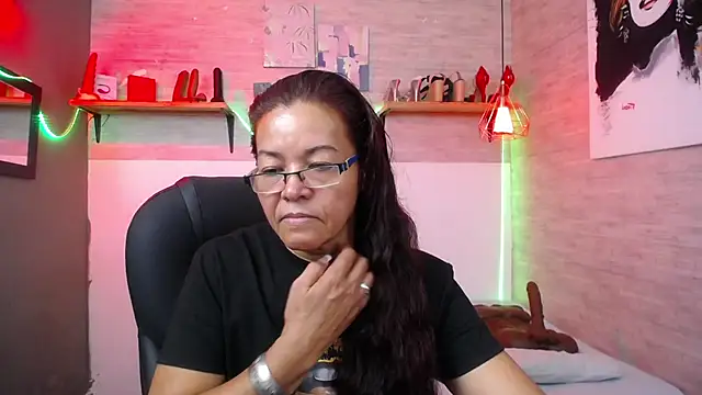 Snapshot of MaturePure chatting on 11, 9, 2025 MaturePure online show from 11, 9, 2025