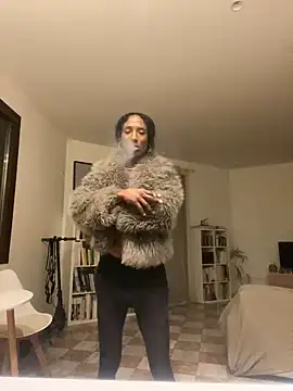 Snapshot of tamarabigass1 chatting on 2, 2, 2025 tamarabigass1 online show from 2, 2, 2025