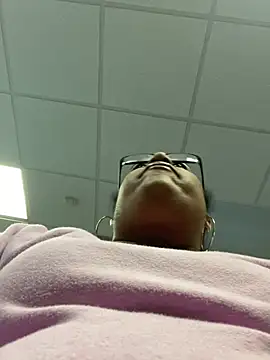 Snapshot of ebonyred chatting on 28, 1, 2025 ebonyred online show from 28, 1, 2025