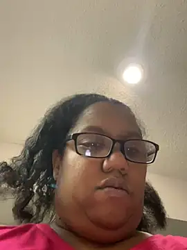 Snapshot of ebonyred chatting on 24, 2, 2025 ebonyred online show from 24, 2, 2025
