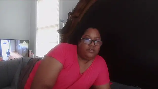 Snapshot of ebonyred chatting on 26, 2, 2025 ebonyred online show from 26, 2, 2025