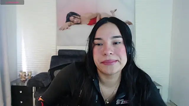 Snapshot of Lolitta_xxx chatting on 25, 11, 2025 Lolitta xxx online show from 25, 11, 2025