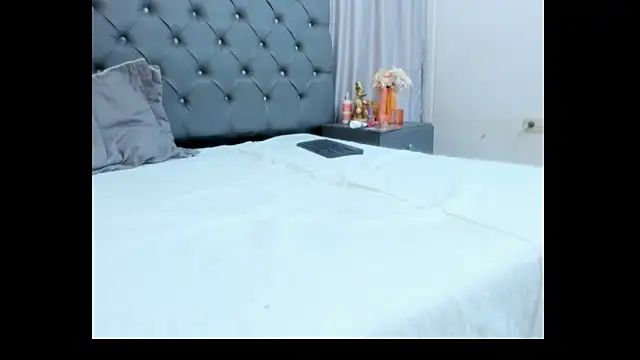 Snapshot of mariiana_murillo01 chatting on 5, 1, 2025 mariiana murillo01 online show from 5, 1, 2025