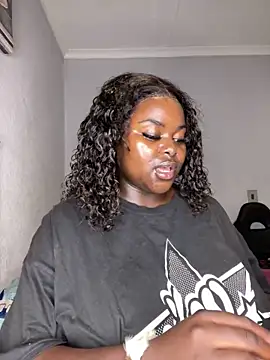 Snapshot of Honeycoco0211 chatting on 27, 11, 2025 Honeycoco0211 online show from 27, 11, 2025