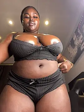 Snapshot of Honeycoco0211 chatting on 2, 6, 2026 Honeycoco0211 online show from 2, 6, 2026