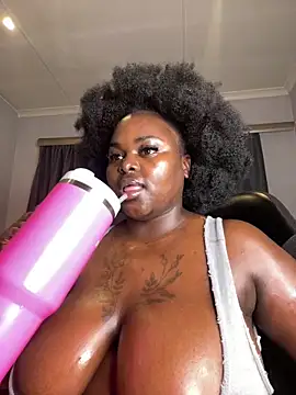 Snapshot of Honeycoco0211 chatting on 18, 6, 2026 Honeycoco0211 online show from 18, 6, 2026