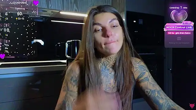 Snapshot of tattooedBabyy chatting on 13, 1, 2025 tattooedBabyy online show from 13, 1, 2025