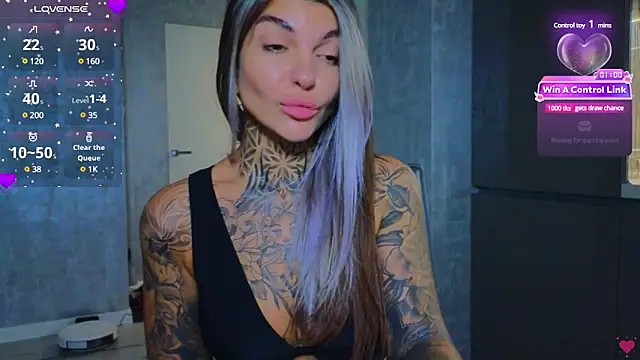 Snapshot of tattooedBabyy chatting on 1, 2, 2025 tattooedBabyy online show from 1, 2, 2025