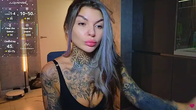 Snapshot of tattooedBabyy chatting on 12, 3, 2025 tattooedBabyy online show from 12, 3, 2025