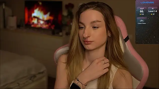 Snapshot of Lexy_kiky chatting on 10, 3, 2025 Lexy kiky online show from 10, 3, 2025
