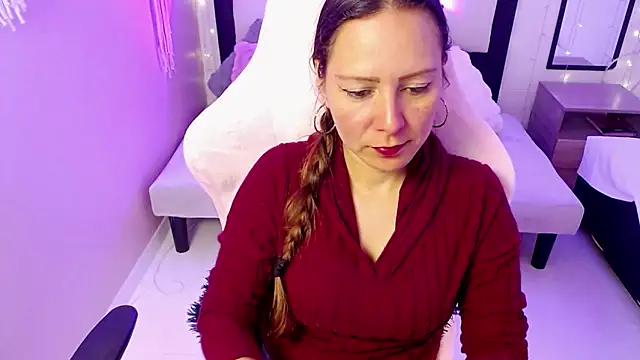 camila delarosa online show from 11, 5, 2026