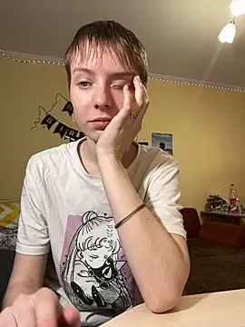 Crayzy Luv online show from 27, 2, 2025