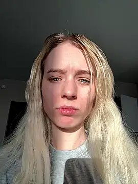 Crayzy Luv online show from 14, 1, 2026