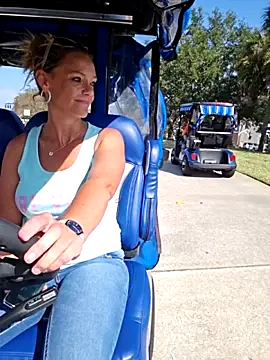 Snapshot of Dixiefaye_Pika chatting on 24, 11, 2025 Dixiefaye Pika online show from 24, 11, 2025