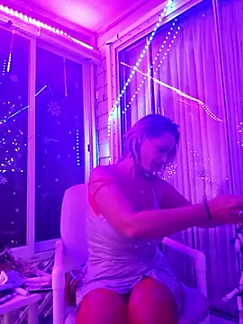 Snapshot of Dixiefaye_Pika chatting on 3, 12, 2025 Dixiefaye Pika online show from 3, 12, 2025