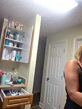 Snapshot of Dixiefaye_Pika chatting on 6, 4, 2026 Dixiefaye Pika online show from 6, 4, 2026