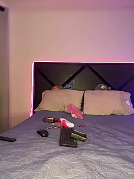 Snapshot of ScarlettAndClark chatting on 27, 1, 2025 ScarlettAndClark online show from 27, 1, 2025