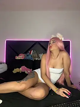 Snapshot of ScarlettAndClark chatting on 3, 2, 2025 ScarlettAndClark online show from 3, 2, 2025