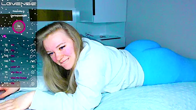 Snapshot of kitti_kaattt chatting on 5, 1, 2025 kitti kaattt online show from 5, 1, 2025