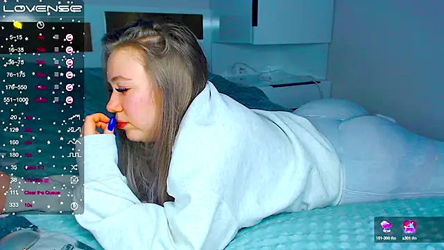 Snapshot of kitti_kaattt chatting on 8, 2, 2025 kitti kaattt online show from 8, 2, 2025