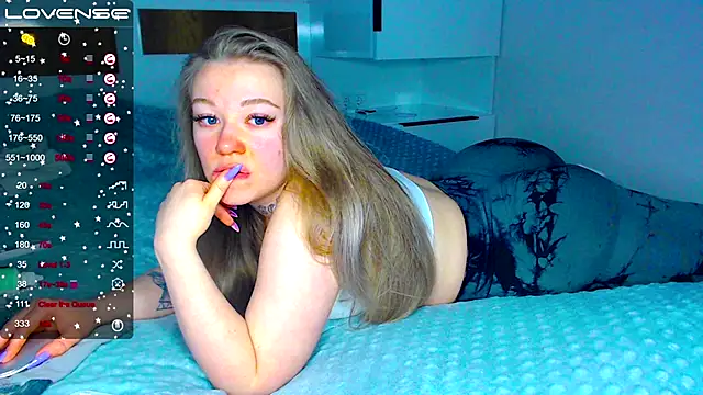 Snapshot of kitti_kaattt chatting on 19, 3, 2025 kitti kaattt online show from 19, 3, 2025