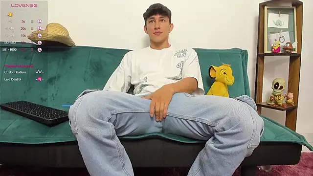 Snapshot of jacques_cardiet chatting on 4, 3, 2025 jacques cardiet online show from 4, 3, 2025