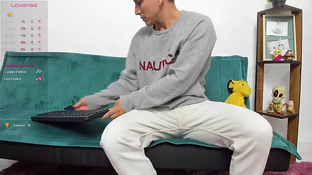 Snapshot of jacques_cardiet chatting on 9, 3, 2025 jacques cardiet online show from 9, 3, 2025