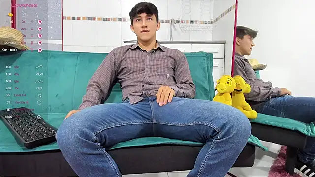 Snapshot of jacques_cardiet chatting on 14, 3, 2025 jacques cardiet online show from 14, 3, 2025