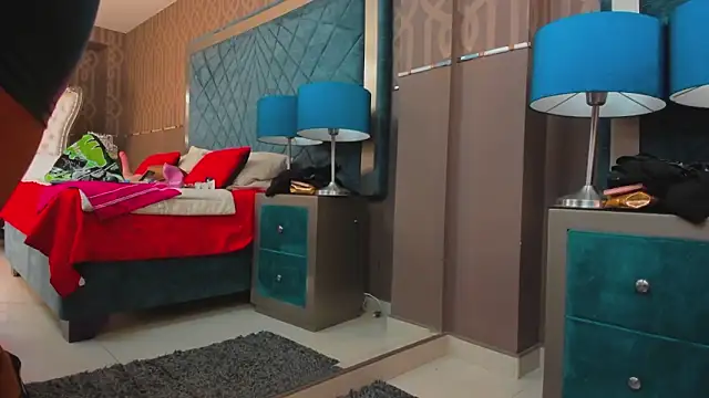 Janna Rousse  online show from 4, 12, 2025