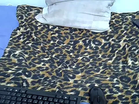 Snapshot of drowllie chatting on 7, 11, 2025 drowllie online show from 7, 11, 2025